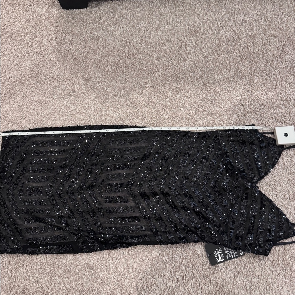 Express sequins dress - Picture 5 of 7